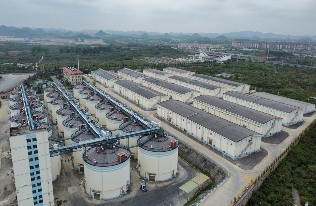dji_fly_20240406-----西南糧食城已建成中央、省、貴陽市三級儲備55萬噸，其中，中央儲備糧貴陽直屬庫15萬噸，貴州省儲備糧管理總公司貴安中心庫20萬噸；貴陽市市級儲備20萬噸。貴州日報天眼.jpg
